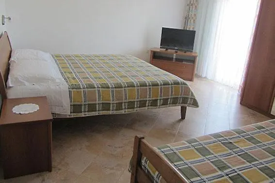 Seaside Serenity Awaits At Apartmani Marija Кожино Хорватия